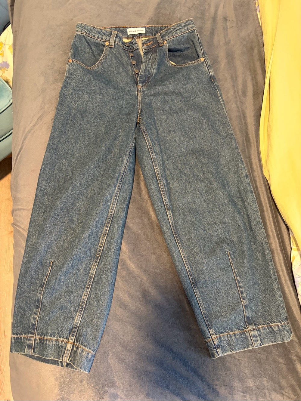 Decade Studio Kit Jean - slight barrel ankle crop - Picture 3 of 6